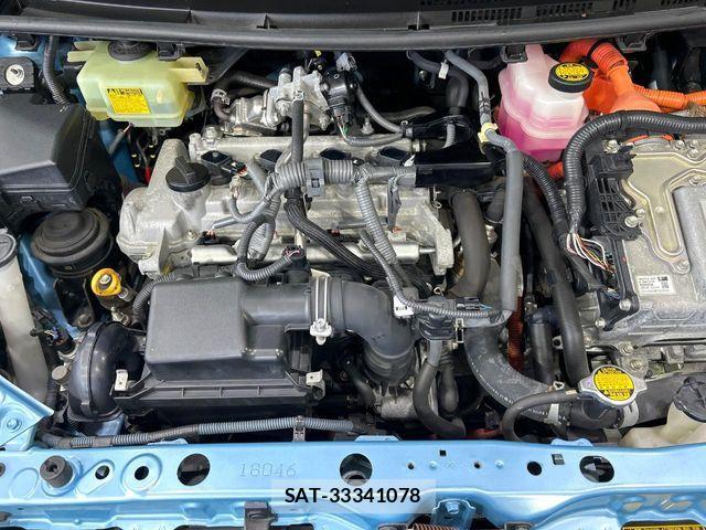 Toyota AQUA 2012-07 8523536-17