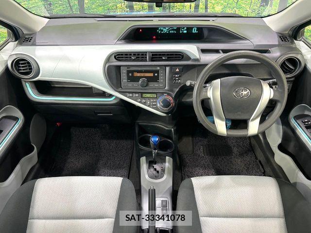 Toyota AQUA 2012-07 8523536-1