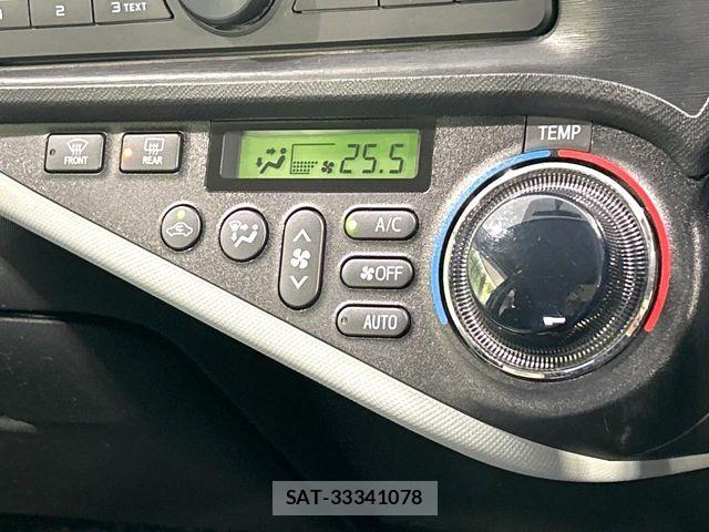 Toyota AQUA 2012-07 8523536-3