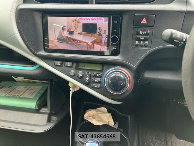 Toyota AQUA 2013-04 8523549-18