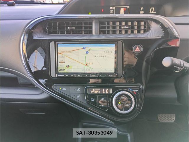 Toyota AQUA 2021-07 8523498-9