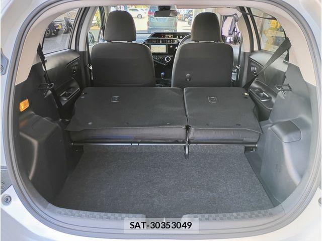 Toyota AQUA 2021-07 8523498-17