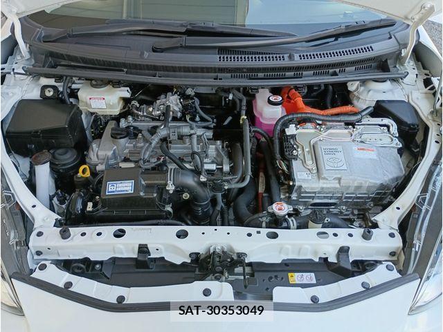 Toyota AQUA 2021-07 8523498-19