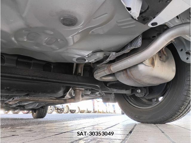 Toyota AQUA 2021-07 8523498-7