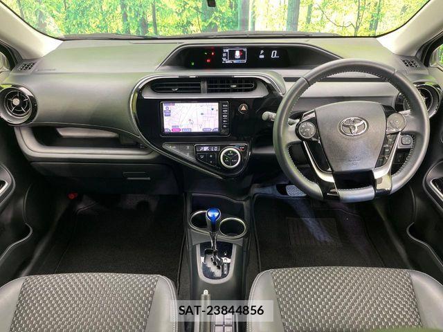 Toyota AQUA 2018-07 8523486-1