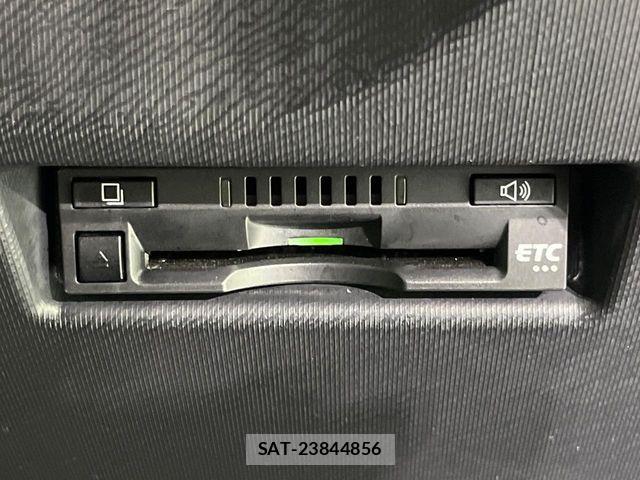 Toyota AQUA 2018-07 8523486-6