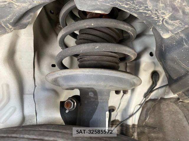 Toyota AQUA 2015-05 8523534-19