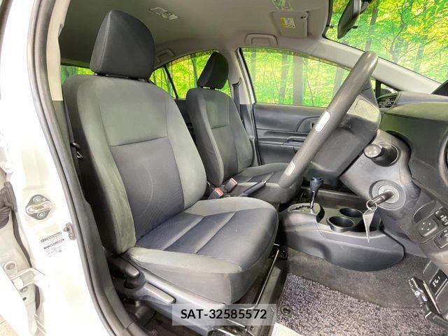 Toyota AQUA 2015-05 8523534-7