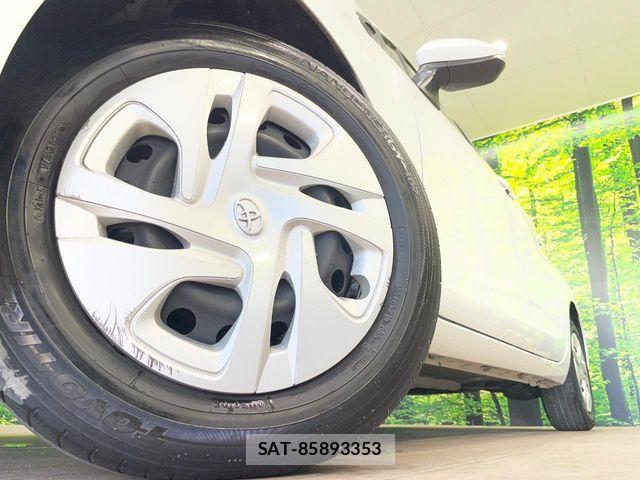 Toyota AQUA 2023-07 8561118-12
