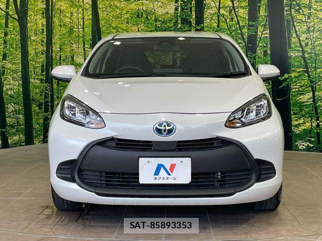 Toyota AQUA 2023-07 8561118-13