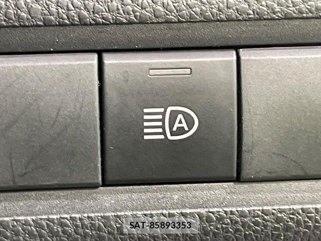 Toyota AQUA 2023-07 8561118-6