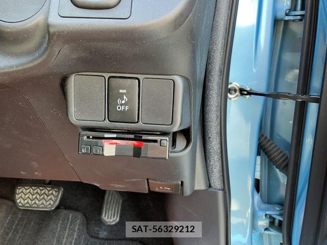 Toyota AQUA 2014-07 8561147-7