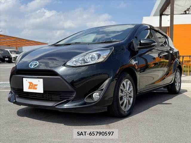 Toyota AQUA 2017-12 8561120-9