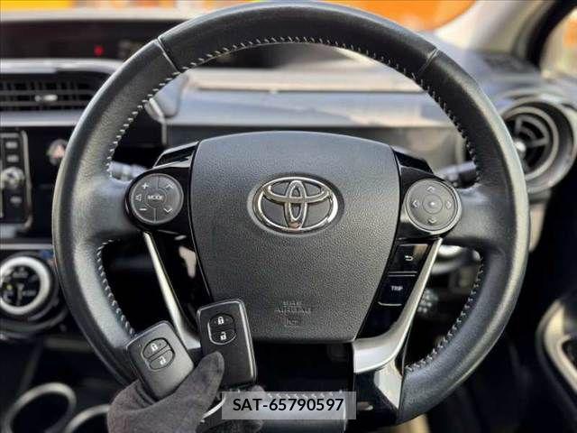 Toyota AQUA 2017-12 8561120-4