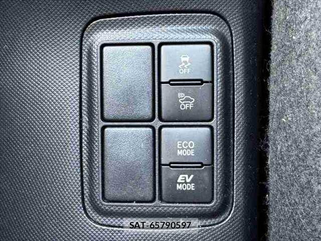 Toyota AQUA 2017-12 8561120-5
