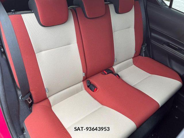 Toyota AQUA 2014-12 8561139-11