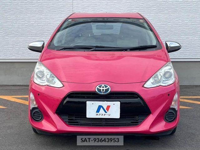 Toyota AQUA 2014-12 8561139-13