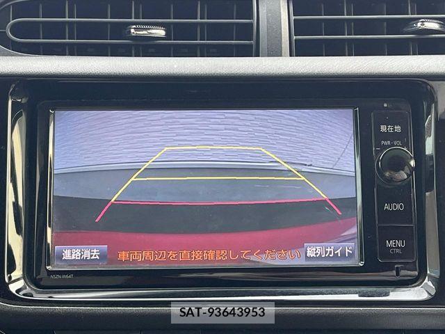 Toyota AQUA 2014-12 8561139-3
