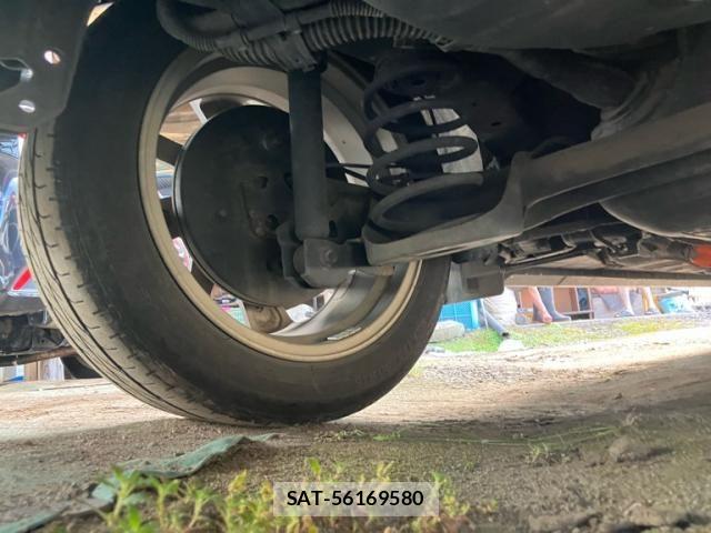 Toyota AQUA 2015-03 8561137-11