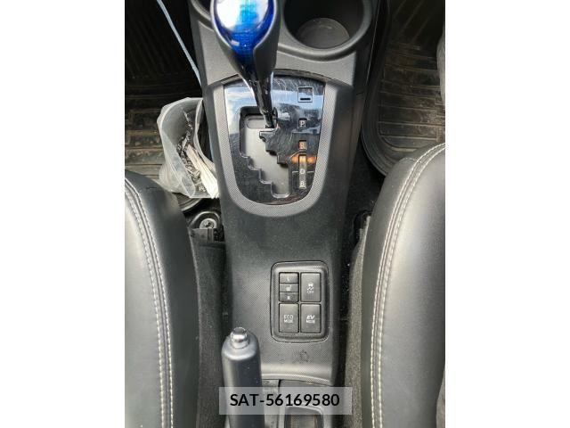 Toyota AQUA 2015-03 8561137-22