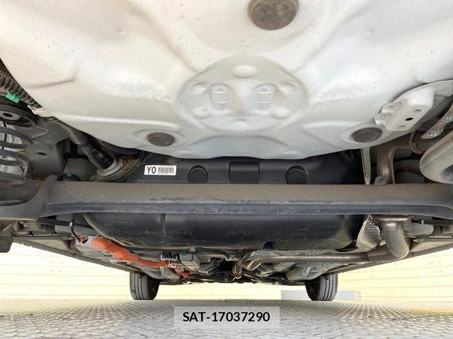 Toyota AQUA 2013-11 8561128-18
