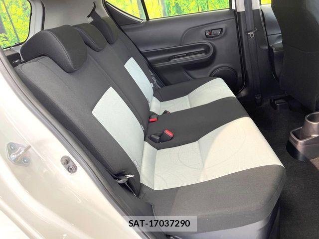 Toyota AQUA 2013-11 8561128-8