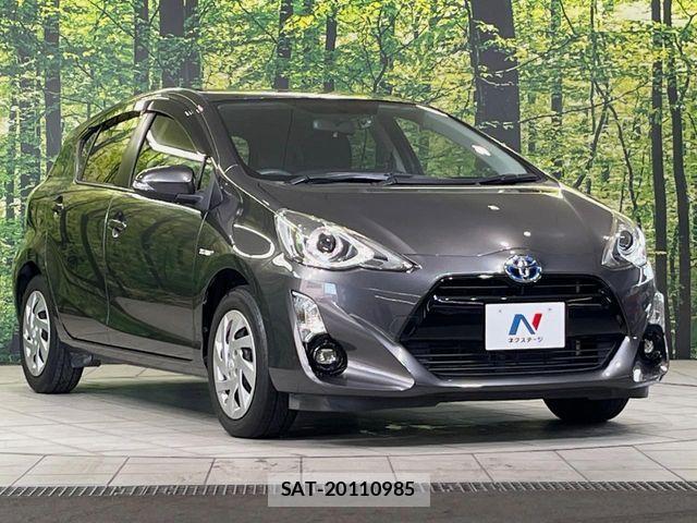 Toyota AQUA 2015-09 8561132-15
