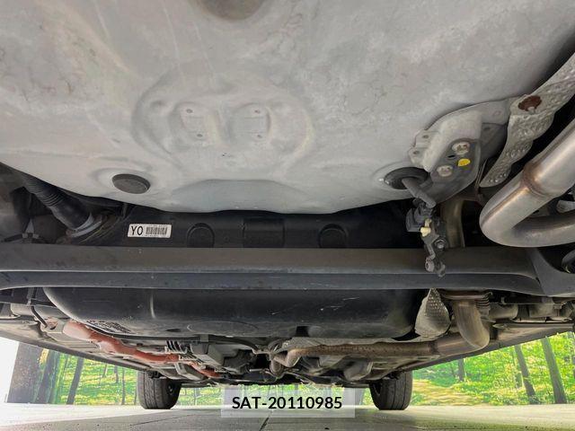 Toyota AQUA 2015-09 8561132-18
