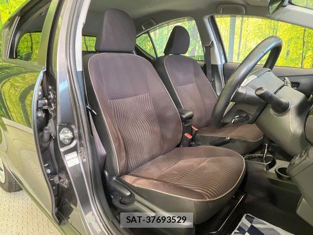 Toyota AQUA 2016-04 8561131-7