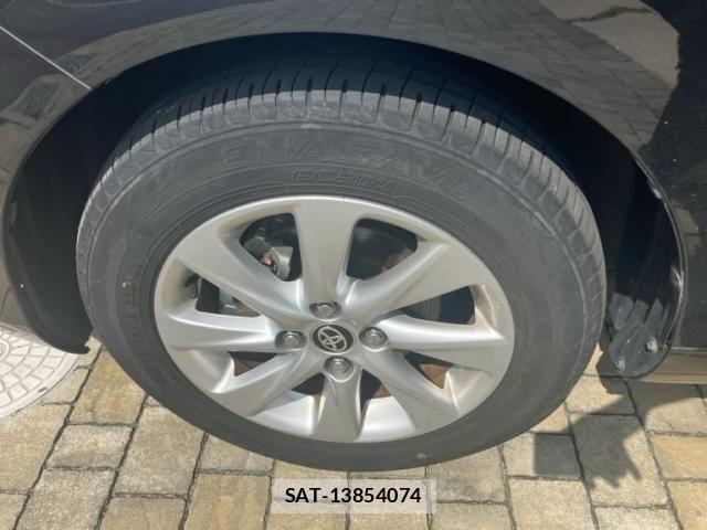 Toyota AQUA 2022-01 8561119-9