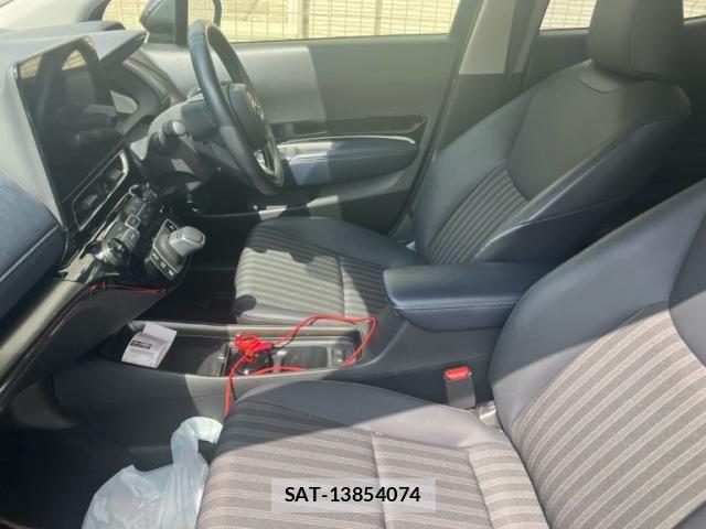 Toyota AQUA 2022-01 8561119-10