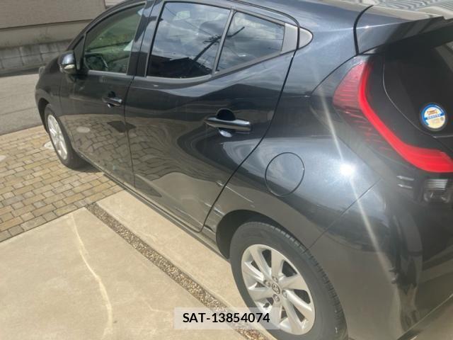 Toyota AQUA 2022-01 8561119-3
