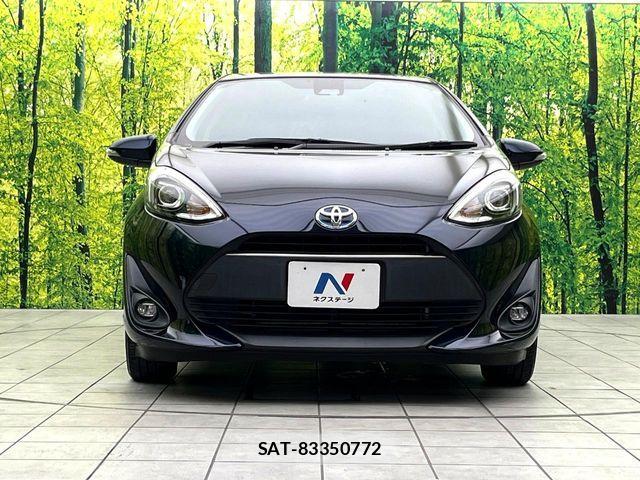 Toyota AQUA 2017-07 8561134-12