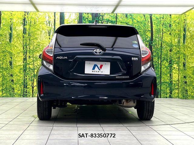 Toyota AQUA 2017-07 8561134-13