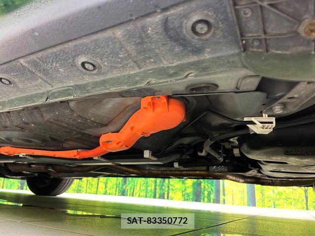 Toyota AQUA 2017-07 8561134-19