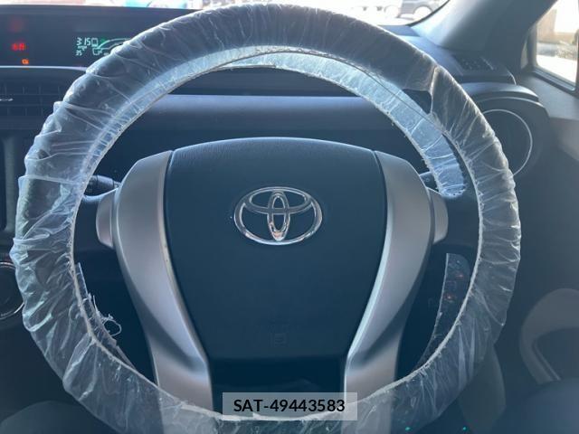 Toyota AQUA 2014-09 8561152-12