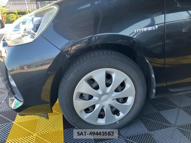 Toyota AQUA 2014-09 8561152-2