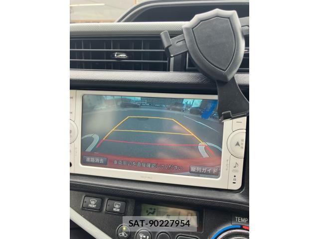Toyota AQUA 2013-11 8561151-21