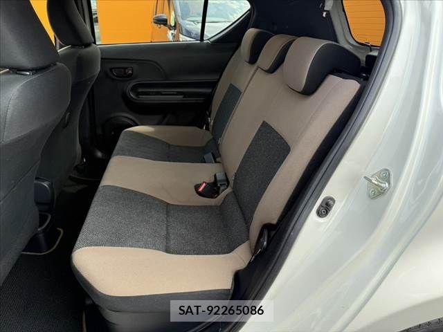 Toyota AQUA 2020-03 8561130-17