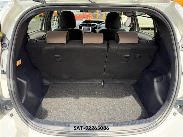 Toyota AQUA 2020-03 8561130-18