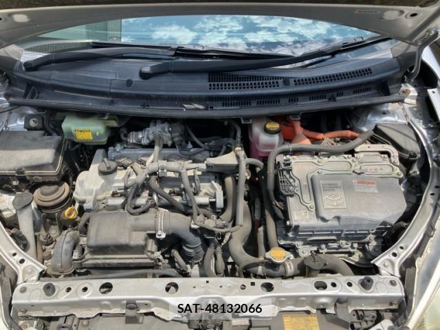Toyota AQUA 2012-12 8561154-18
