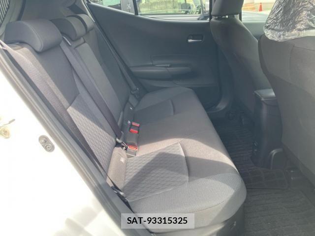 Toyota AQUA 2026-03 8561116-17
