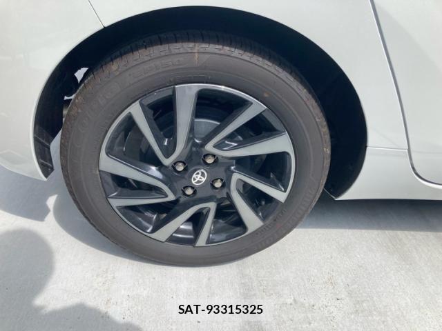 Toyota AQUA 2026-03 8561116-7