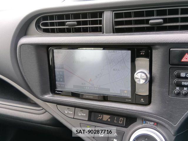 Toyota AQUA 2015-09 8561153-7