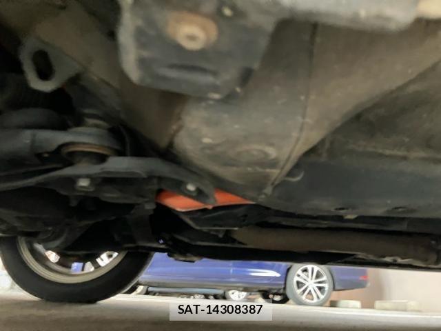 Toyota AQUA 2016-03 8561136-12