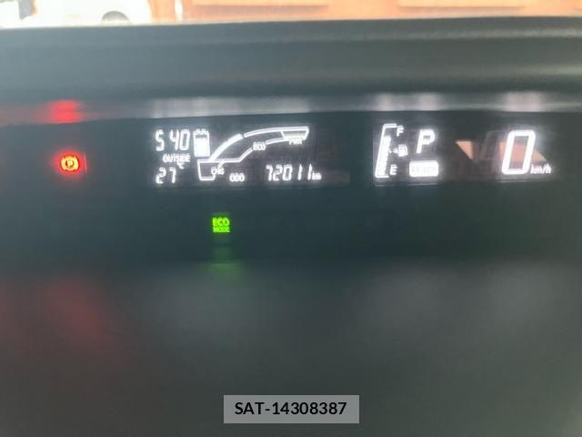 Toyota AQUA 2016-03 8561136-22