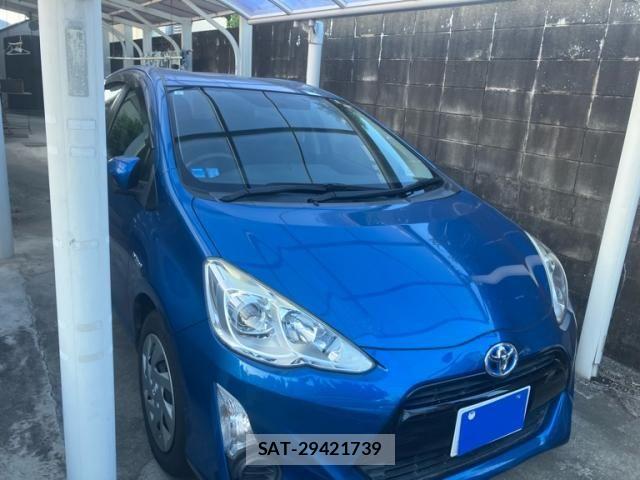 Toyota AQUA 2015-09 8561133-0