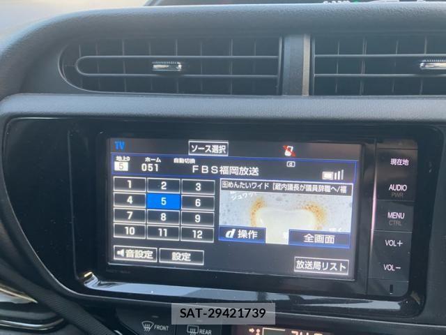 Toyota AQUA 2015-09 8561133-20