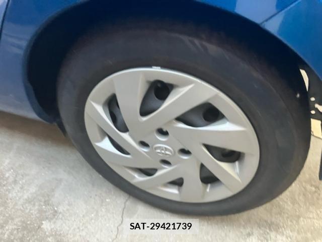 Toyota AQUA 2015-09 8561133-5
