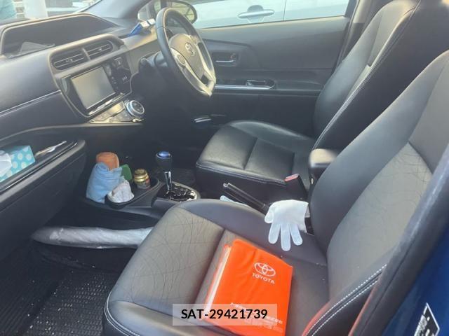 Toyota AQUA 2015-09 8561133-8